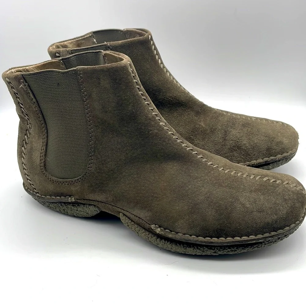 Merrell Slip on Leather performance Ankle Boots Sz 7 EUC - Picture 2 of 8